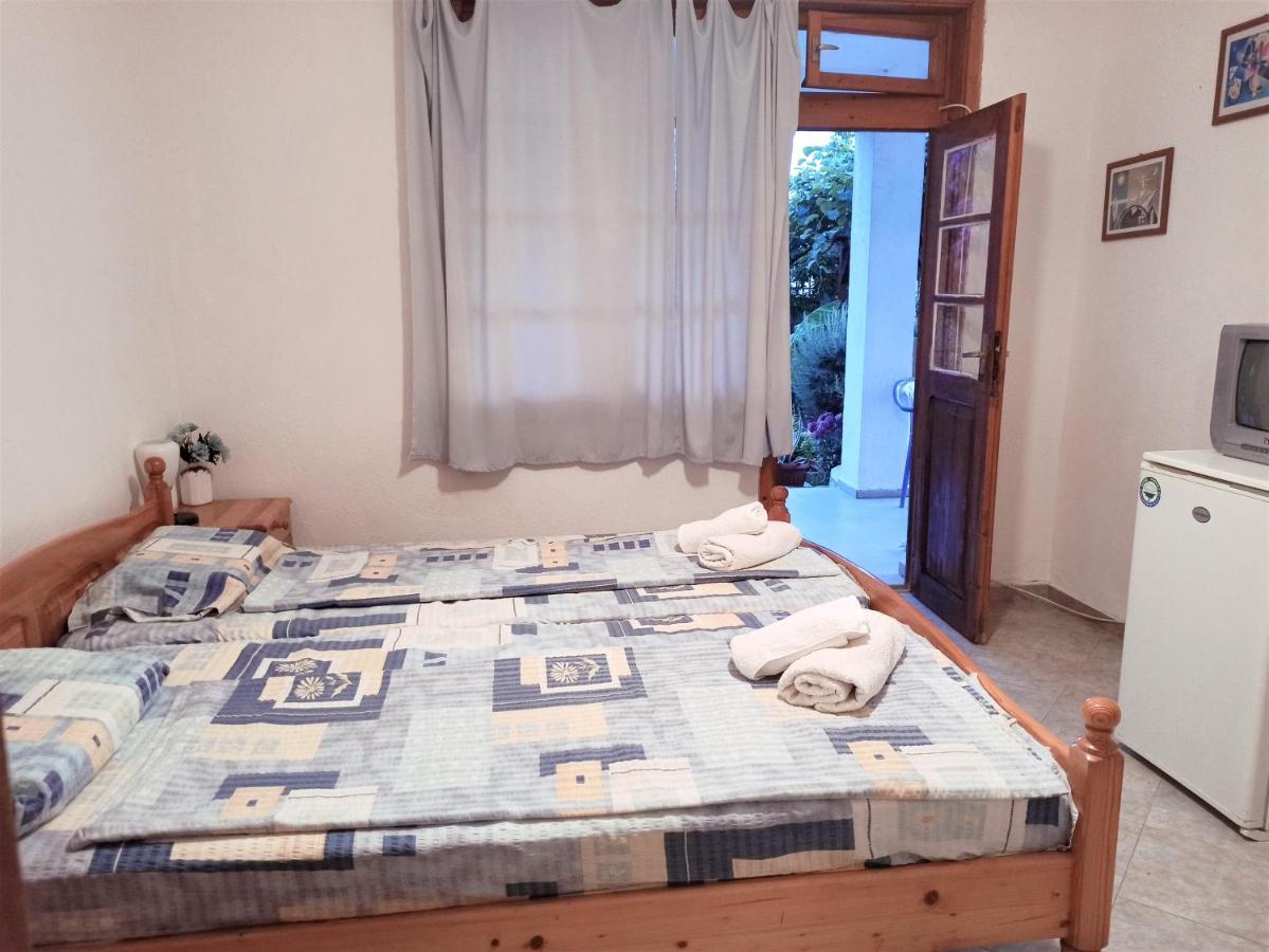 Room For Two In House Of Relax Ahtopol Exterior photo